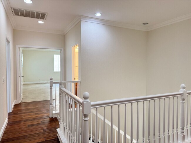 Building Photo - Spacious 6-Bedroom Estate in the Heart of Eastvale