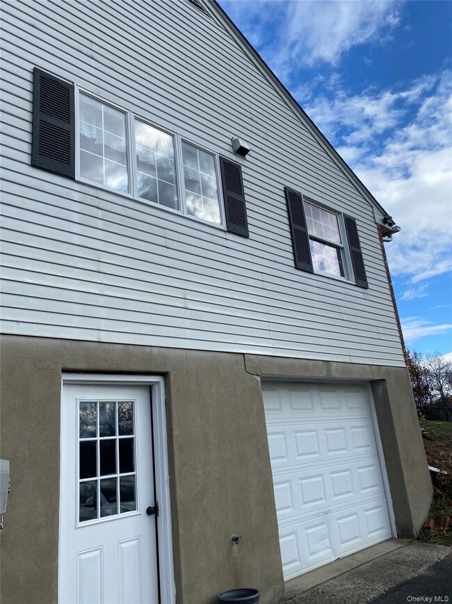 Building Photo - 1378 NY-94