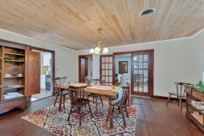 Building Photo - 3204 Ray Owens Rd