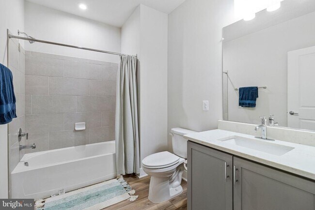 Building Photo - 102 St Ives Pl