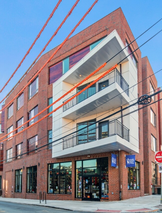 Building Photo - 861 N 3rd St