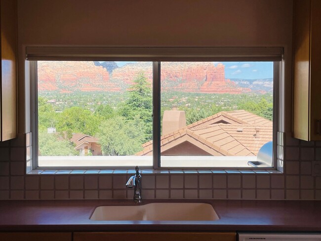 Building Photo - WEST SEDONA