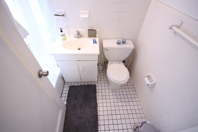 Floorplan - 200 East 26th Street