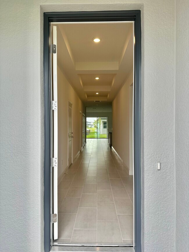 Building Photo - 4874 Shady Pnes Dr