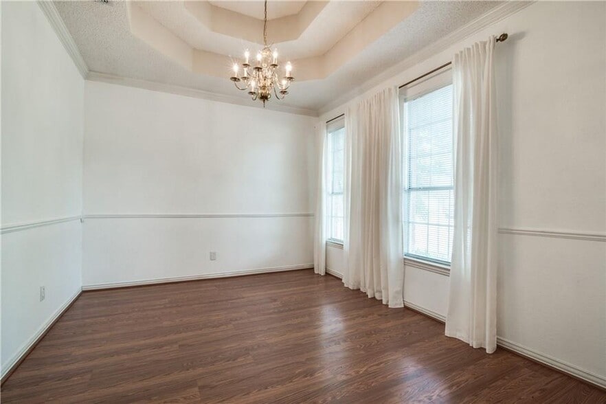 Building Photo - 11017 Knoxville Ln