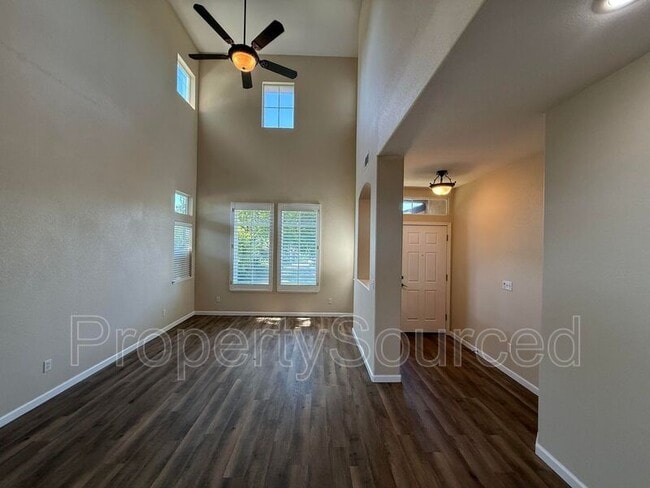 Building Photo - 2080 Picadilly Ct