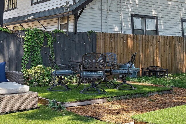 Building Photo - 2810 2nd Ave S