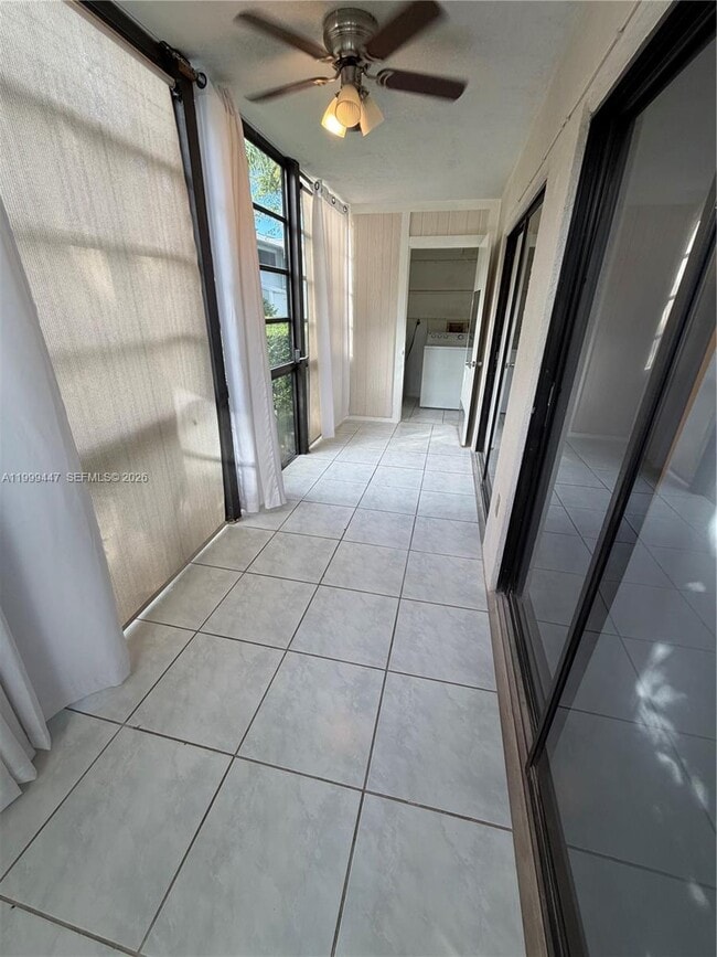 Building Photo - 823 NE 199th St