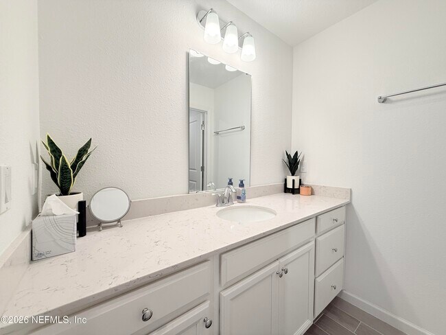 Building Photo - 9931 Lovage Ln