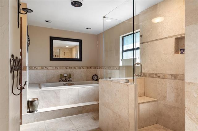 Building Photo - 322 Post Oak Dr