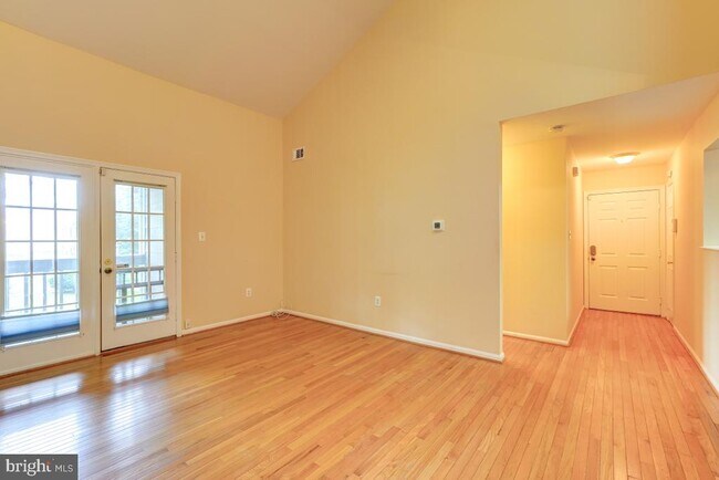 Building Photo - 20649 Shadyside Way