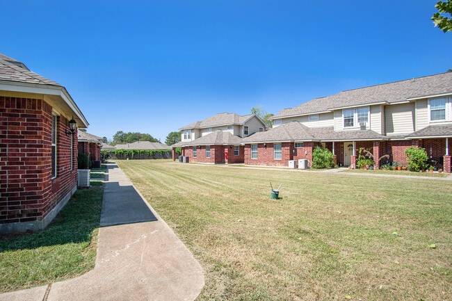 Building Photo - 1255 Lovett St