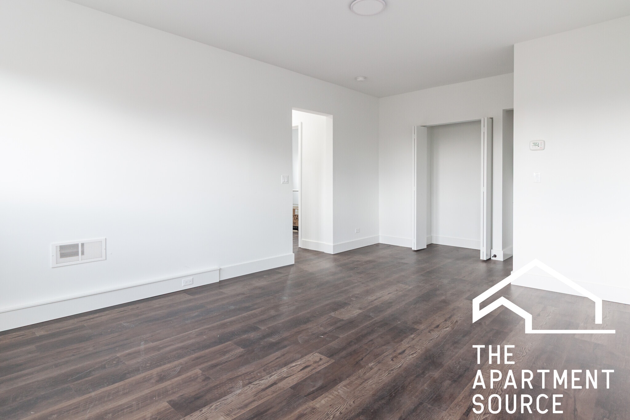 Building Photo - 1553 W Hollywood Ave