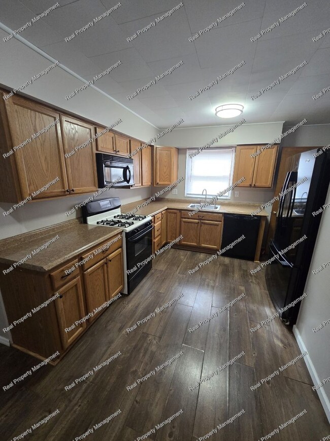 Building Photo - 4 Bedroom South Hammond Ranch