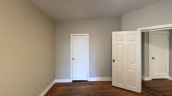 Building Photo - 6724 Wyncote Ave