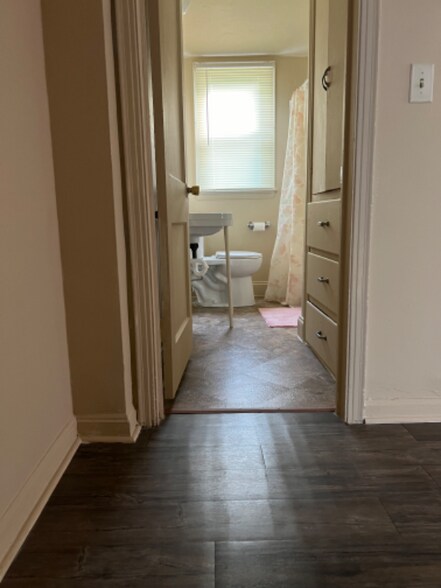 Building Photo - 2348 E 37th St