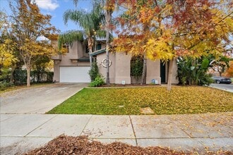 Building Photo - 70 Arches Cir