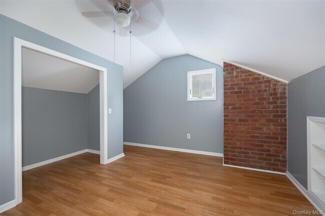 Building Photo - 46 Barnard Ave
