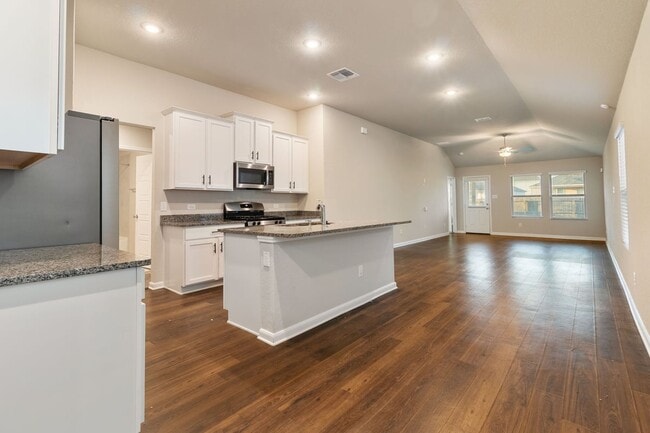 Building Photo - 13630 Mineral Wl