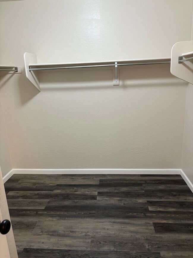 Building Photo - Furnished, 1-Year Long-Term Rental