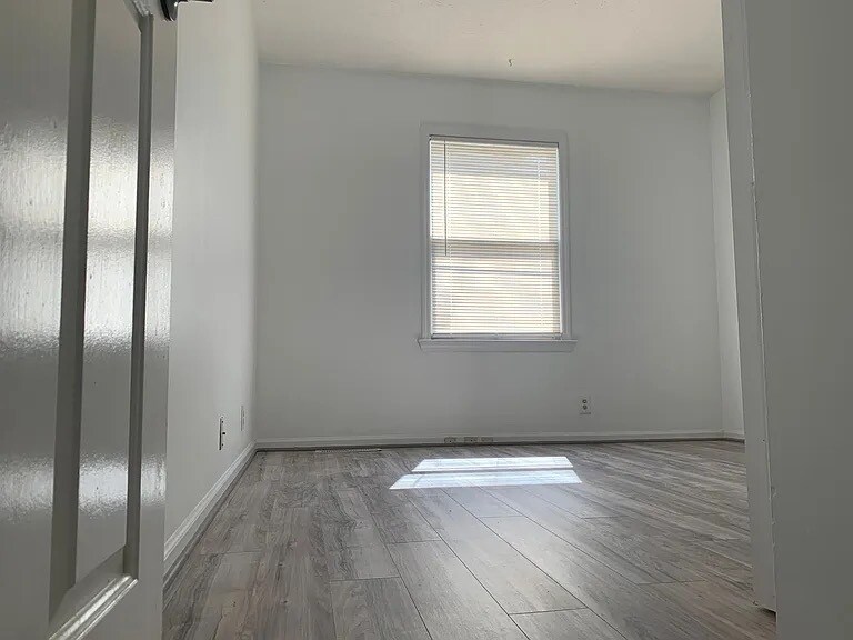 Building Photo - 2920B Lebanon Pike