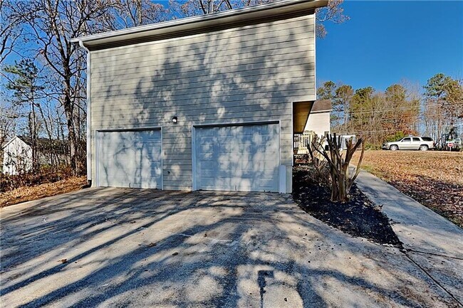 Building Photo - 42 Breckenridge Dr