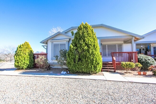 Building Photo - Partially Furnished 2 bedroom 2 bath condo