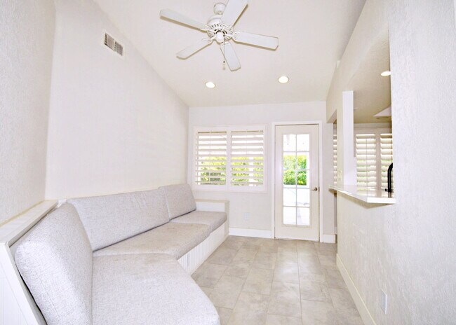 Building Photo - "Charming Oasis: 3-Bedroom Cathedral City Retreat with Pool, Fireplace, and Granite Kitchen!"
