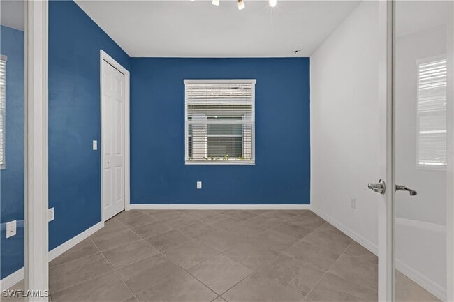 Building Photo - 15991 Sugar Hl Dr