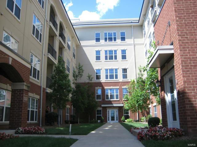 Primary Photo - 1231 Strassner Dr