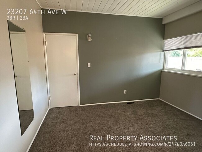 Building Photo - 23207 64th Ave W
