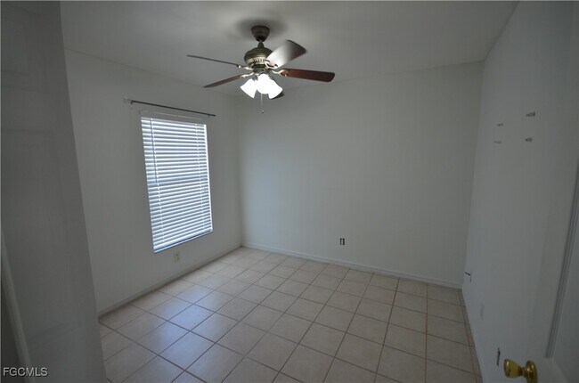 Building Photo - 1126 NW 2nd Ave