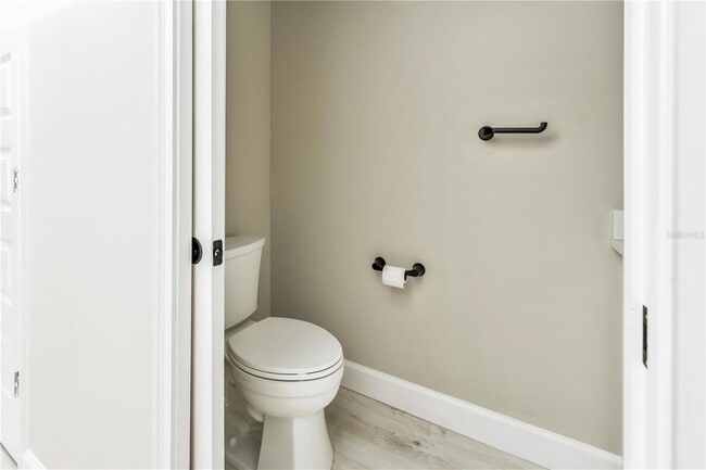 Building Photo - 1011 Johnston Rd SE