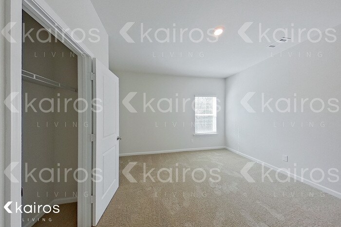 Building Photo - 3452 Bridgewood Dr