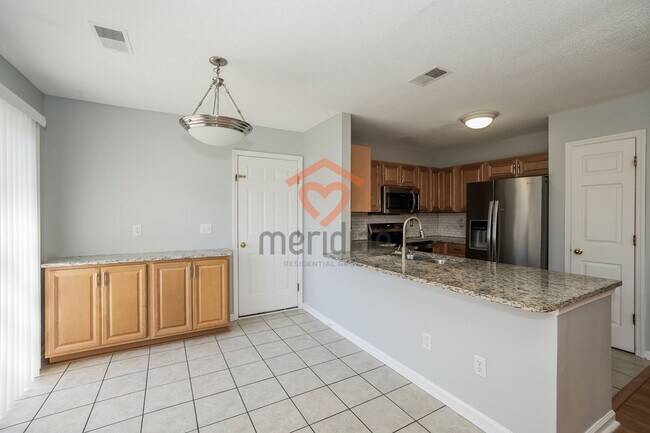 Building Photo - 3 Bedroom, 2.5 Bath - Ladson Area