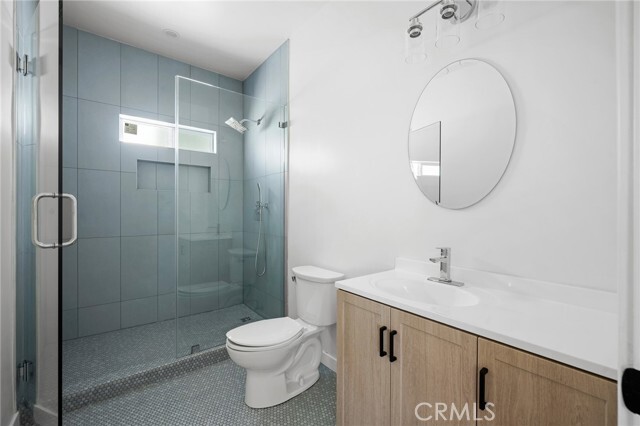 Building Photo - 10939 Nassau Ave