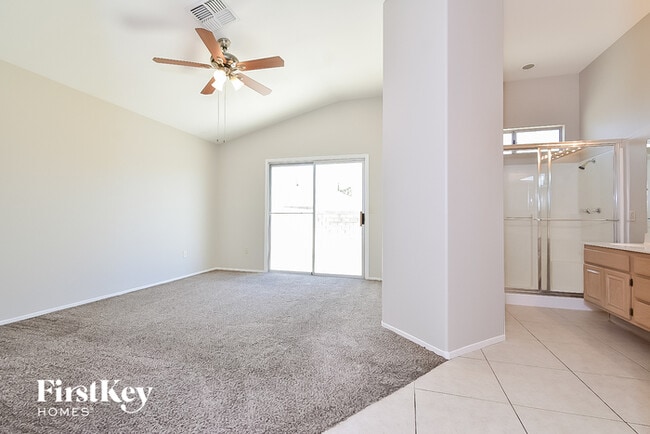 Building Photo - 5232 Velazco Ln