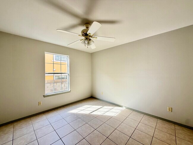 Building Photo - 507 Shiloh Dr