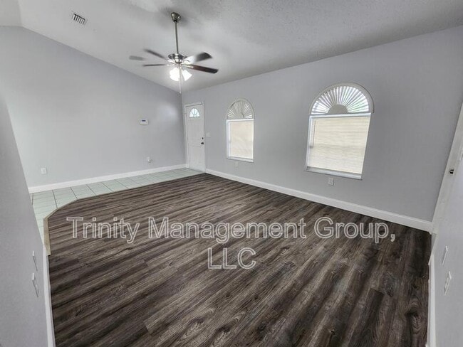 Building Photo - 13496 Wilburton St