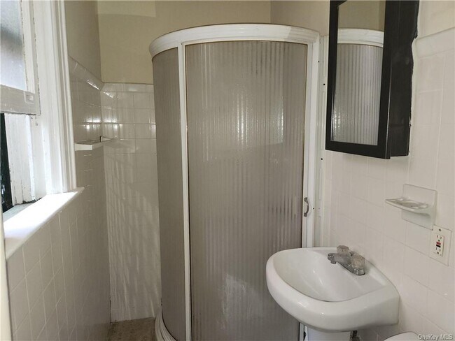 Building Photo - 4709 Murdock Ave