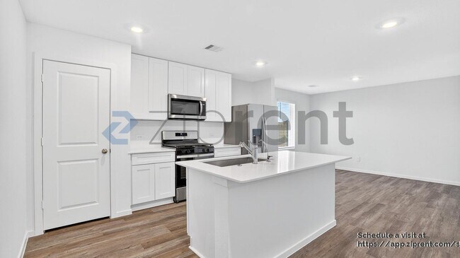 Building Photo - 3104 Nori Shores Dr