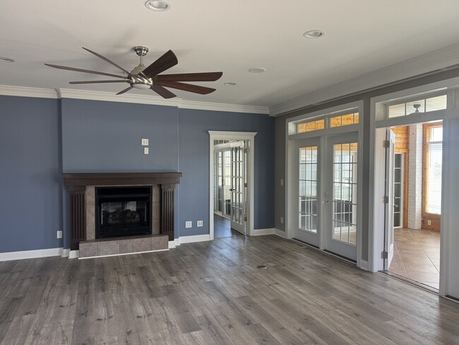 Building Photo - 118 Captains Ln