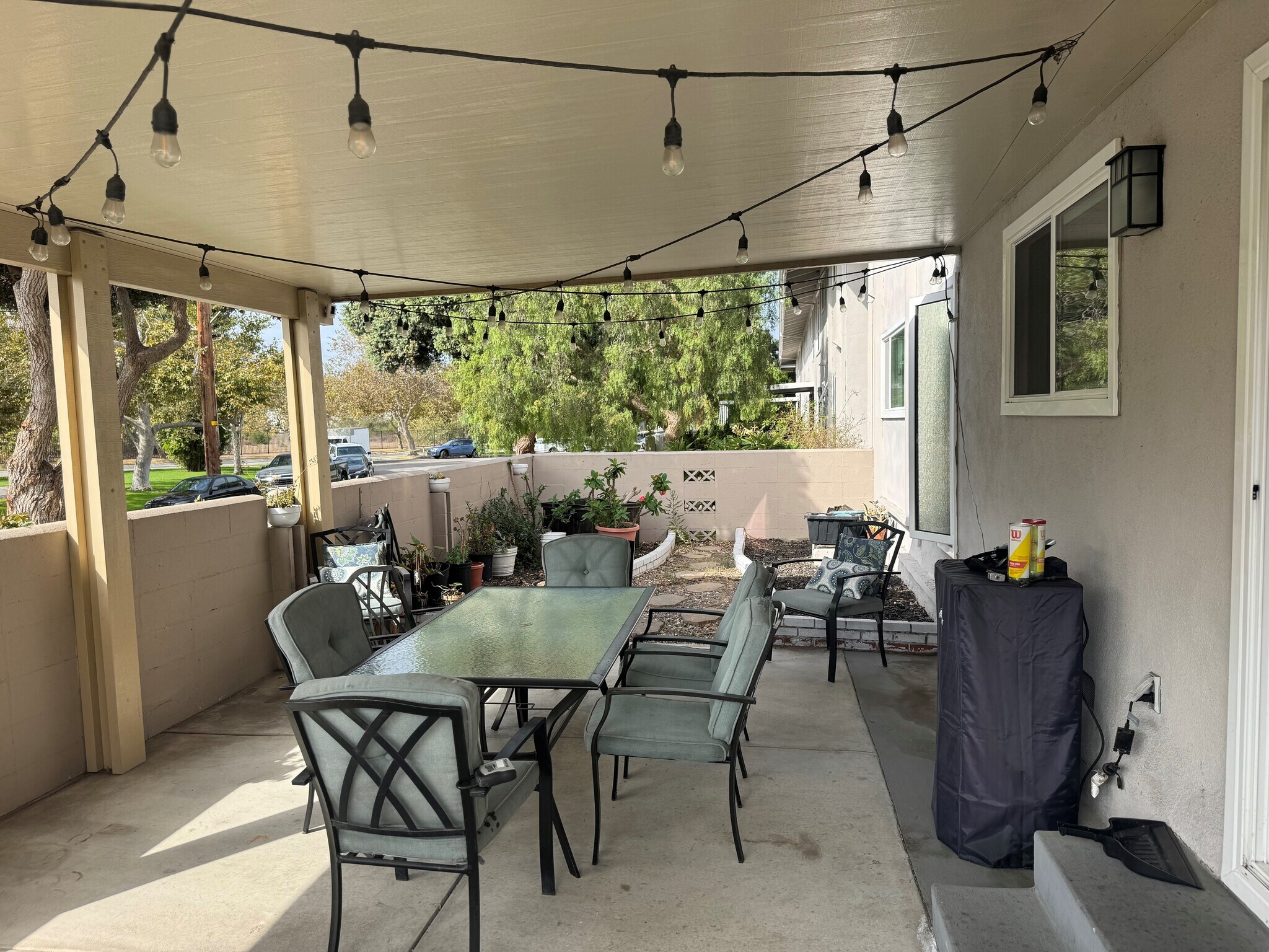 Private patio - 3210 Merrill Dr