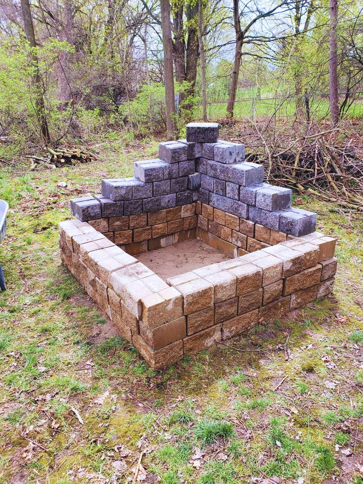 Building Photo - 671 W Clark Rd