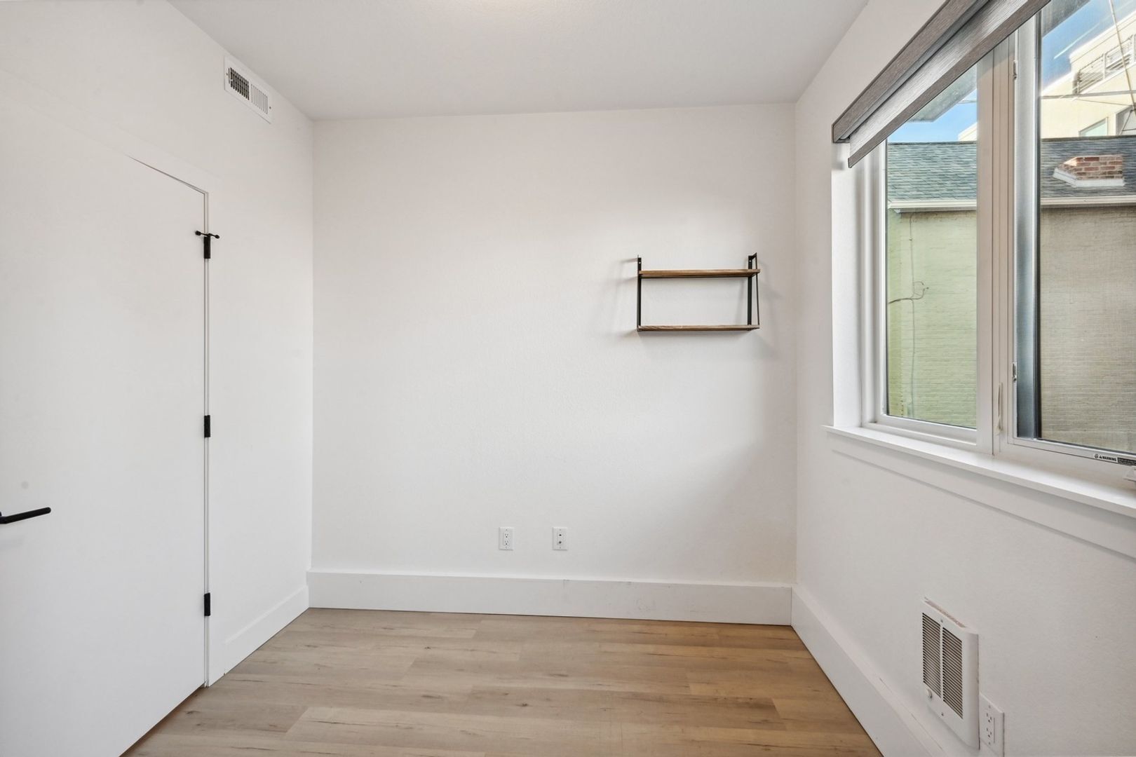 Building Photo - 2836 W 25th Ave