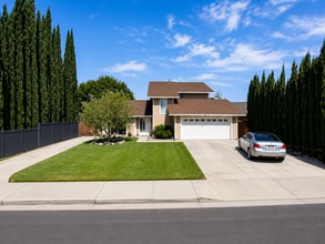 Building Photo - 2204 Butterfield Ave