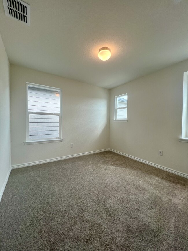 Building Photo - 14839 Vance Jackson Rd