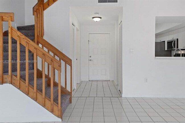 Building Photo - 11828 SW 100th St