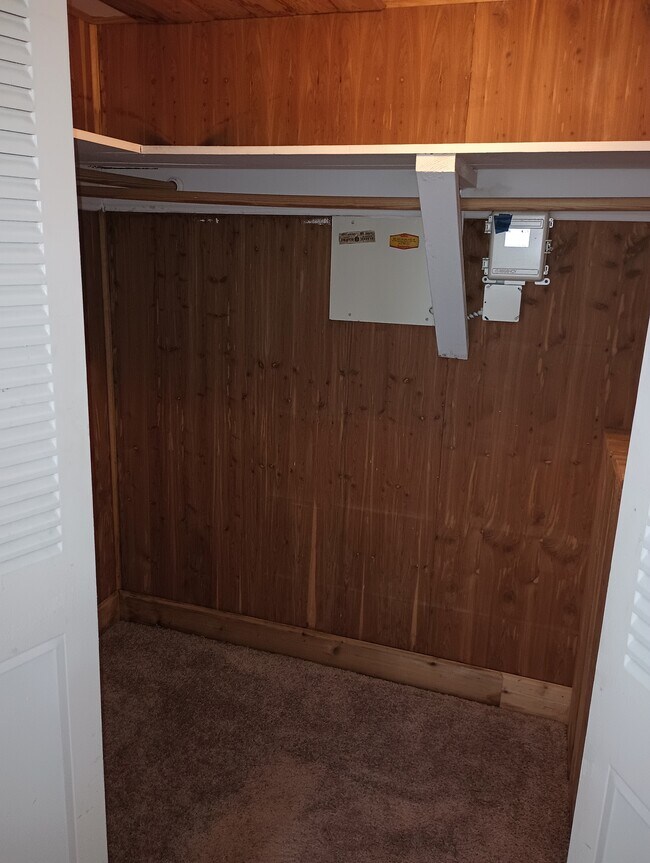 Building Photo - 1235 S Highland Ave