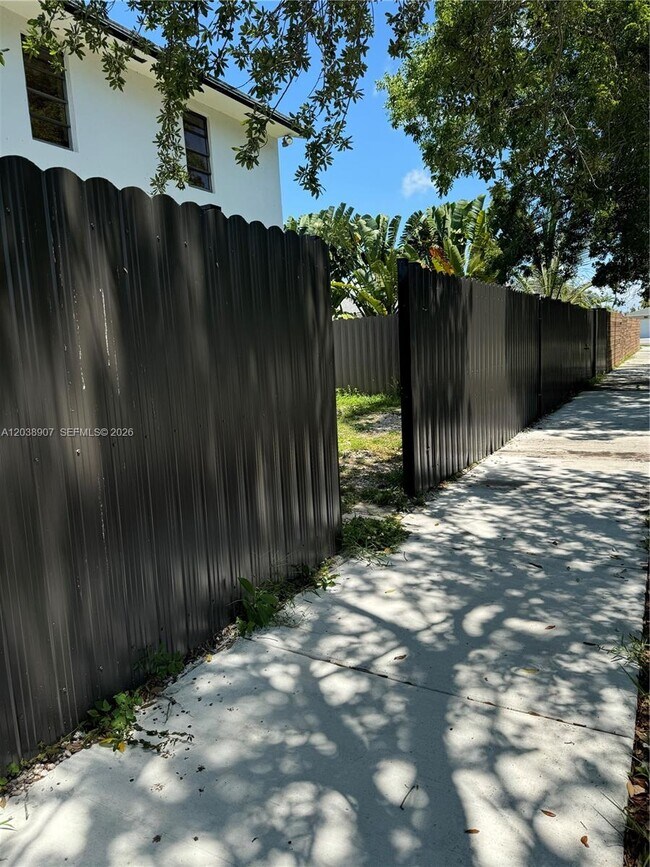 Building Photo - 8275 SW 205th Terrace